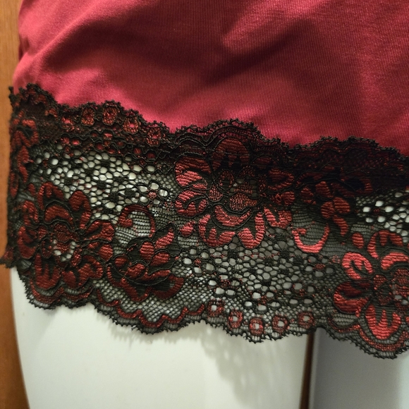 Maurices gorgeous red&black lace beaded camisole szXS - Picture 3 of 6